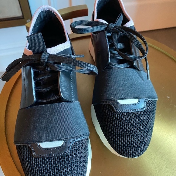 BALENCIAGA SNEAKERS - Picture 4 of 8